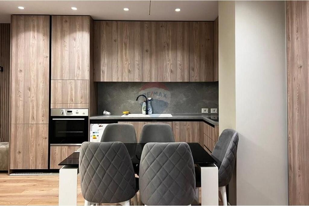 Apartment 1+1 for rent at Bulevardi Zogu I !