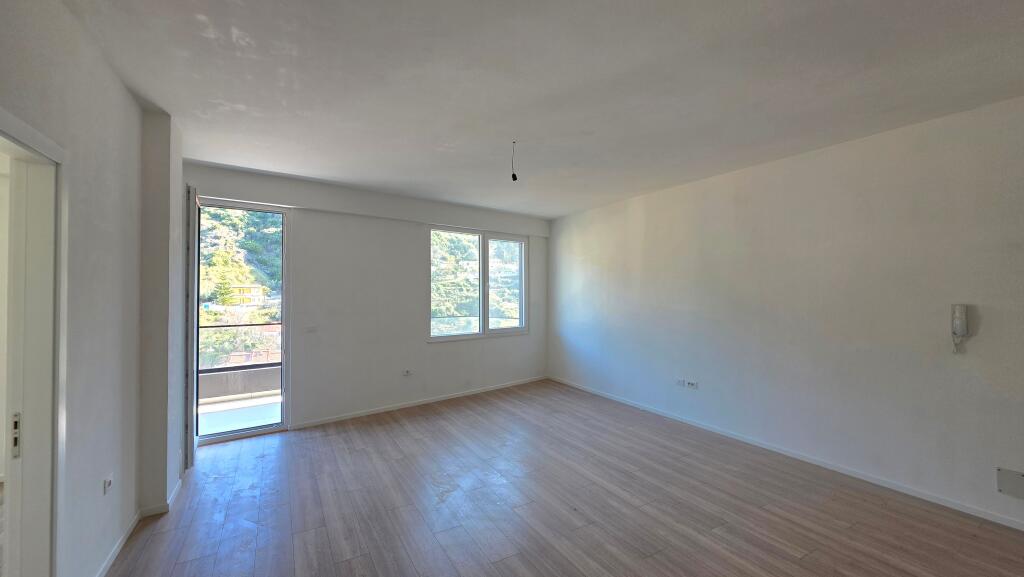 Apartament 1+1 në shitje në Lungomare, Vlorë