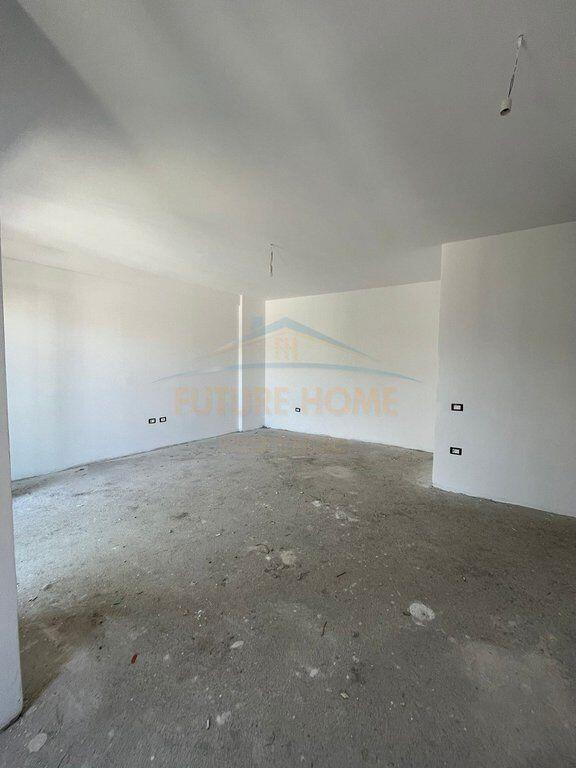 Apartment 2+1+2 for sale, Besa Street