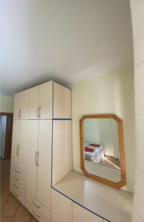 AFFITTASI APPARTAMENTO 1+1 – PAZARI I RI, Via Riza Cerova (vicino alla Scuola Partizani, 
