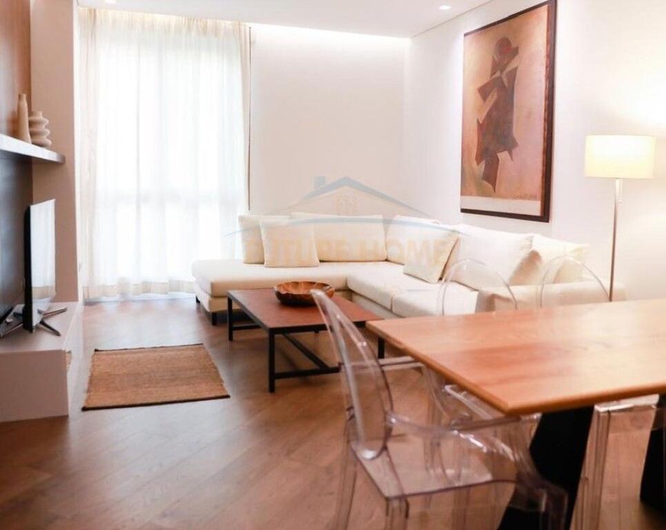 Shitet, Apartament 2+1+2, Selvia, Tiranë.