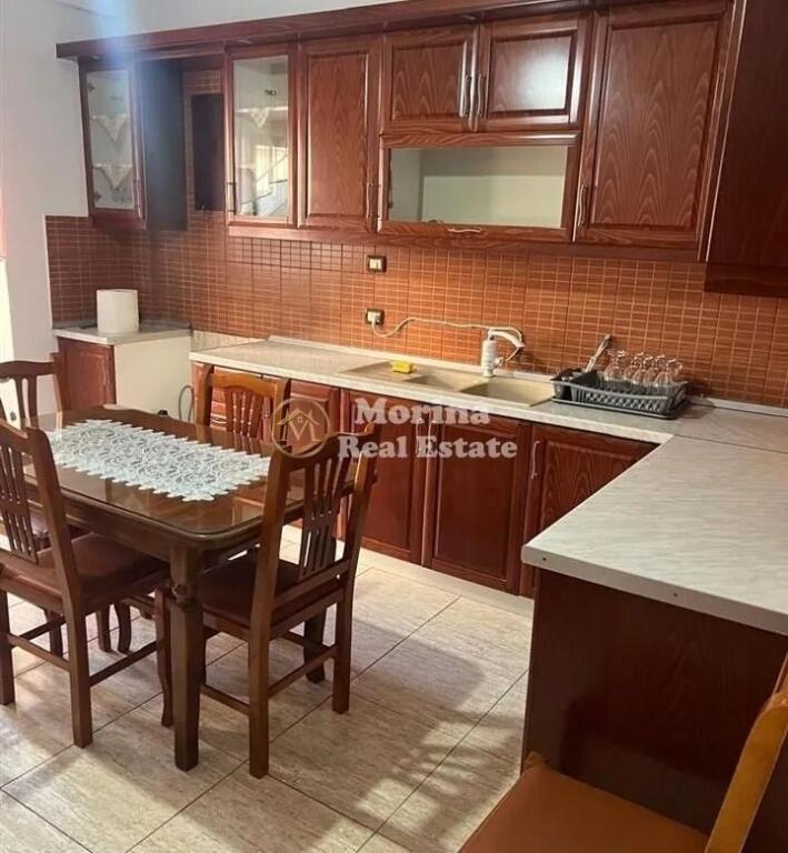 Qera | Shtëpi private 2 + 1 | Don Bosko | 600 €/muaj