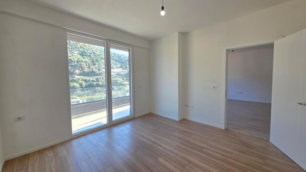 Apartament 1+1 në shitje në Lungomare, Vlorë