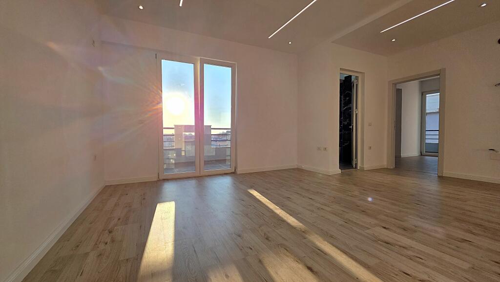 APARTAMENT 1+1 NË SHITJE PRANË PALESTRËS SË MUNDJES, VLORE