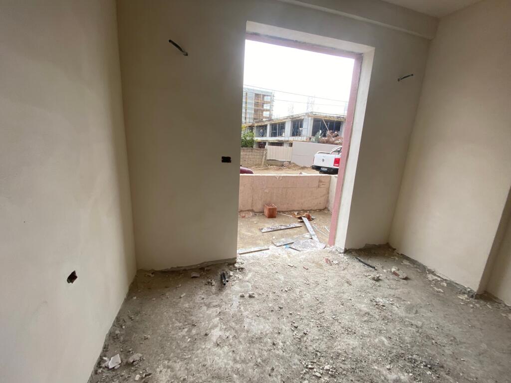 2+1 with veranda paskuqan, price 112000 euro