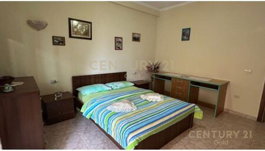 LARGE APARTMENT 2+1+2 + 2 BALCONIES AT THE FORMER LAST STATION OF NEW TIRANA !