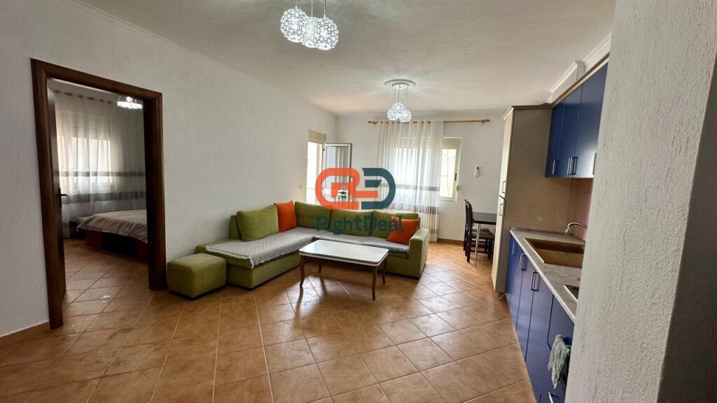 Ne Durres ,Prane Hotel Dolce Vita, Shitet Apartament 1+1, Shume Prane Detit !!