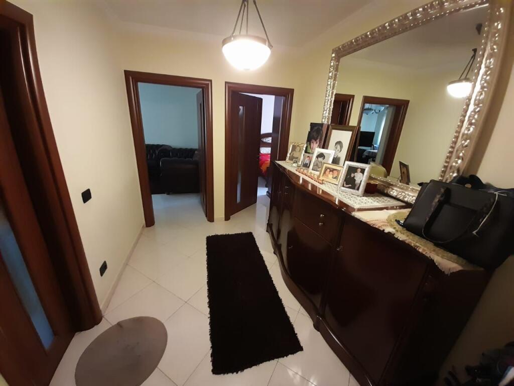 Apartament 1+1 me qera tek Vasil Shanto