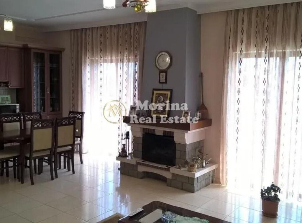 Qera | Vilë 2 + 1 | Rruga Andrea Skanjeti | 900 €/muaj