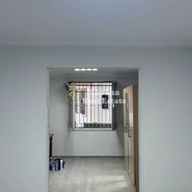 Rent | Business Premises | Selite - Irfan Tomini Street | 800 €/month
