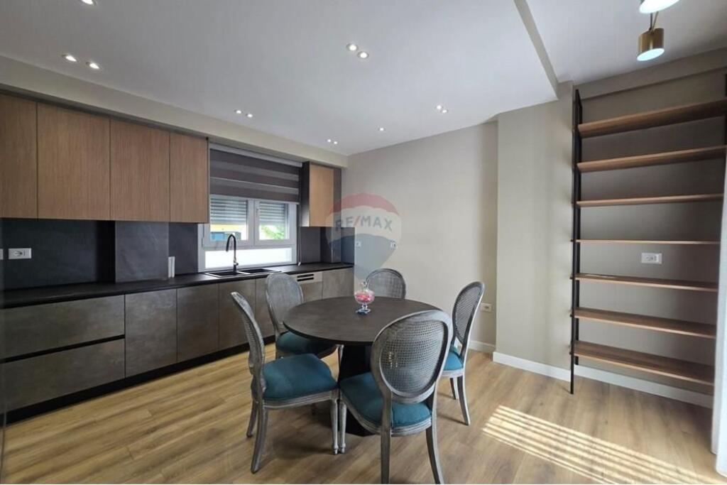 Duplex for sale Near the Dry Lake