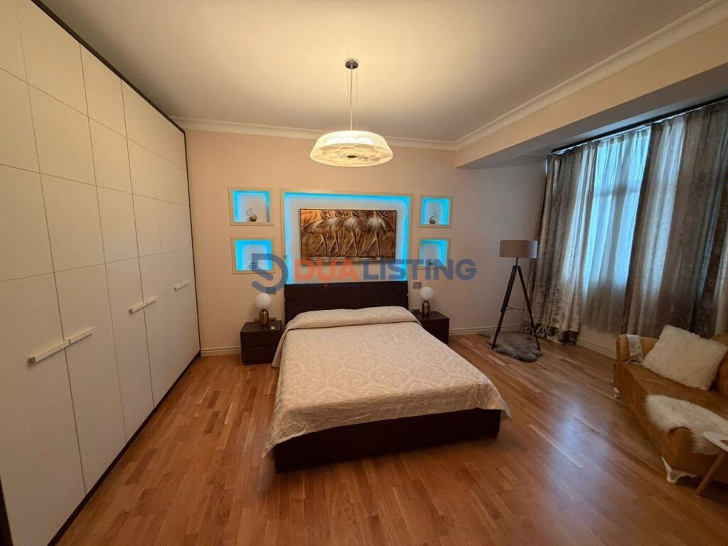 Appartamento 2+1 in affitto presso Komuna e Parisit!