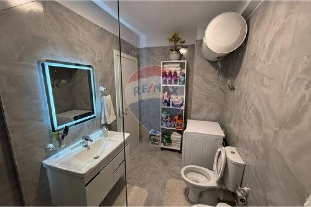 Apartament per shitje ne rrugen Bamir Topi