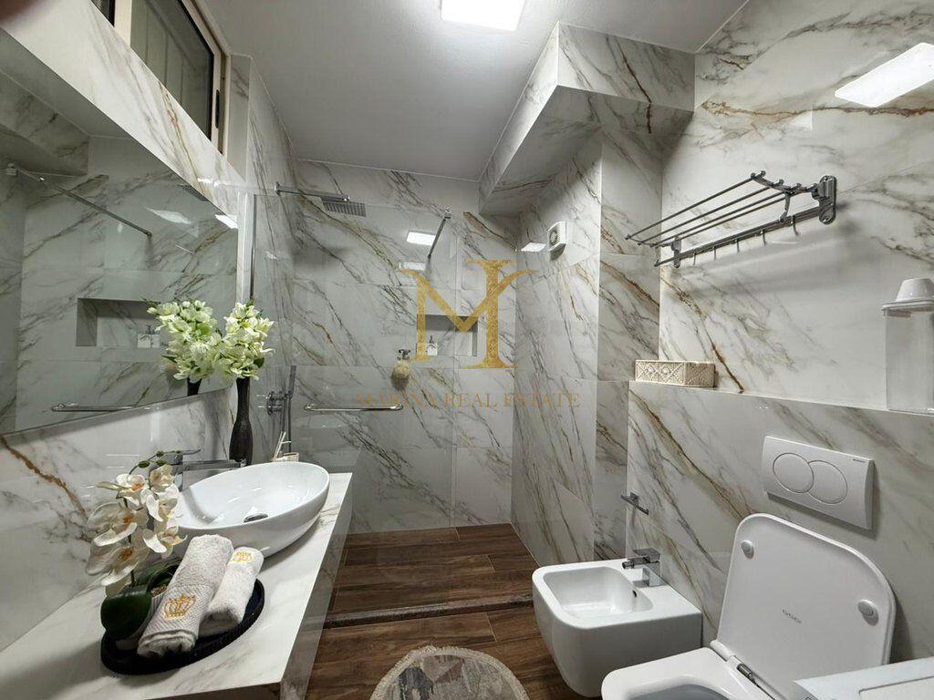 APARTAMENT 2+1 PER QERA ME PAMJE NGA DETI PRANE Hotel Adriatik ,DURRES !