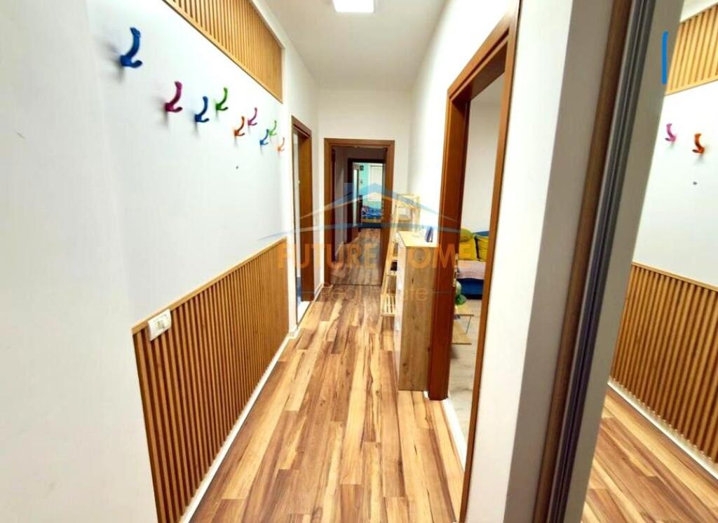 Appartamento 3+1+2+Posto Auto, Lago Asciutto, Tirana - AFFITTO