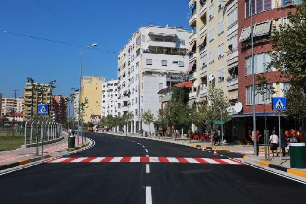 -APARTAMENT 2+1 PER QERA * RRUGA KOSOVARVE-