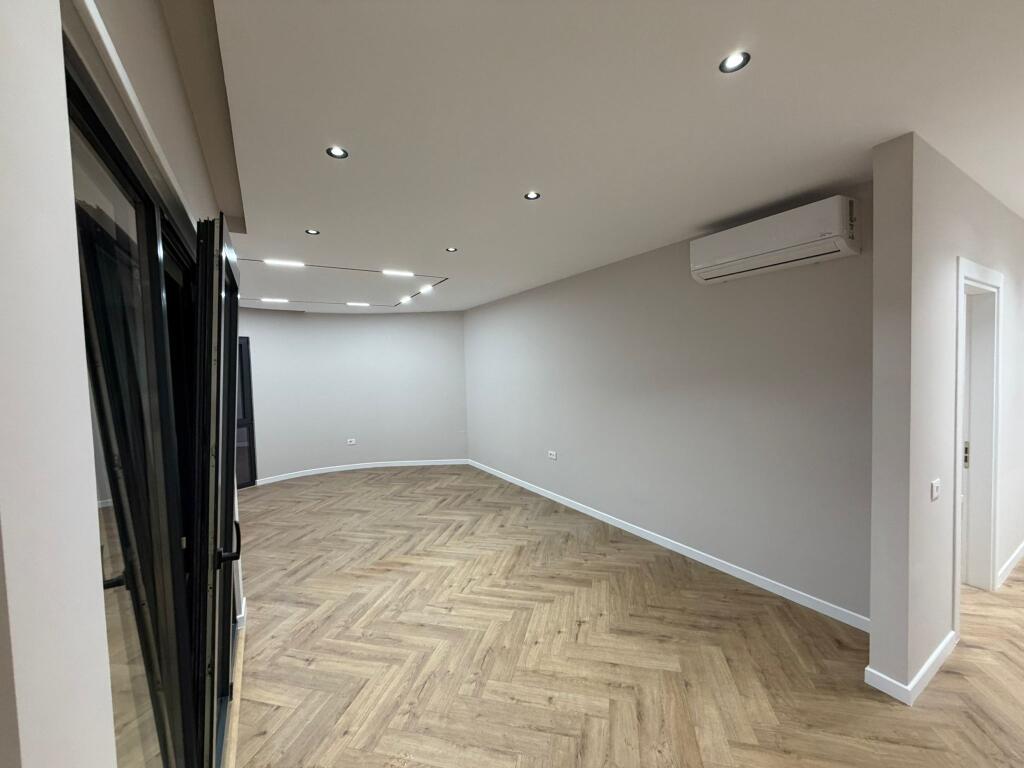 🏢 Astir,Oasis Residence jepet me qera apartament ,2+1+2,bosh.1,000 EURO (Neto )