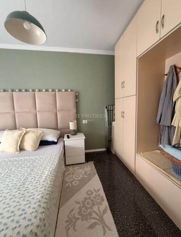 SHITET APARTAMENT 1+1 PAMJE ANESORE DET ,"PLAZH I VJETER " VLORE