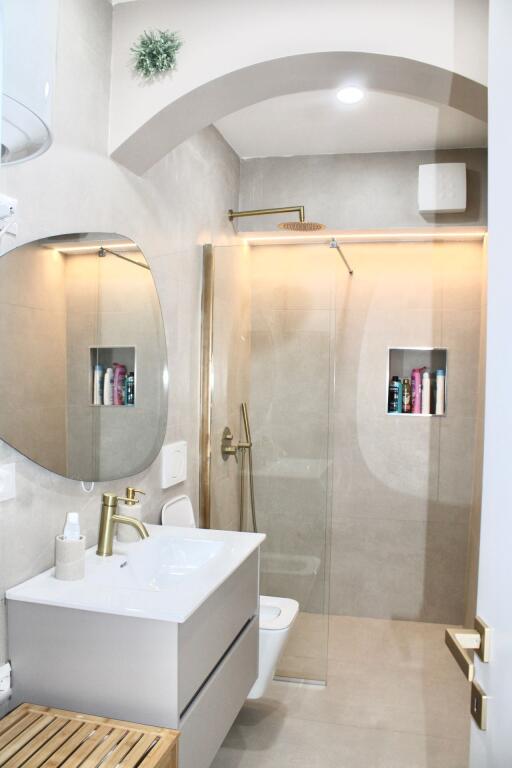 APARTMENT 2+1 for SALE IN THE BLOCK OF CAFE ROMA  📍Agimi buildings