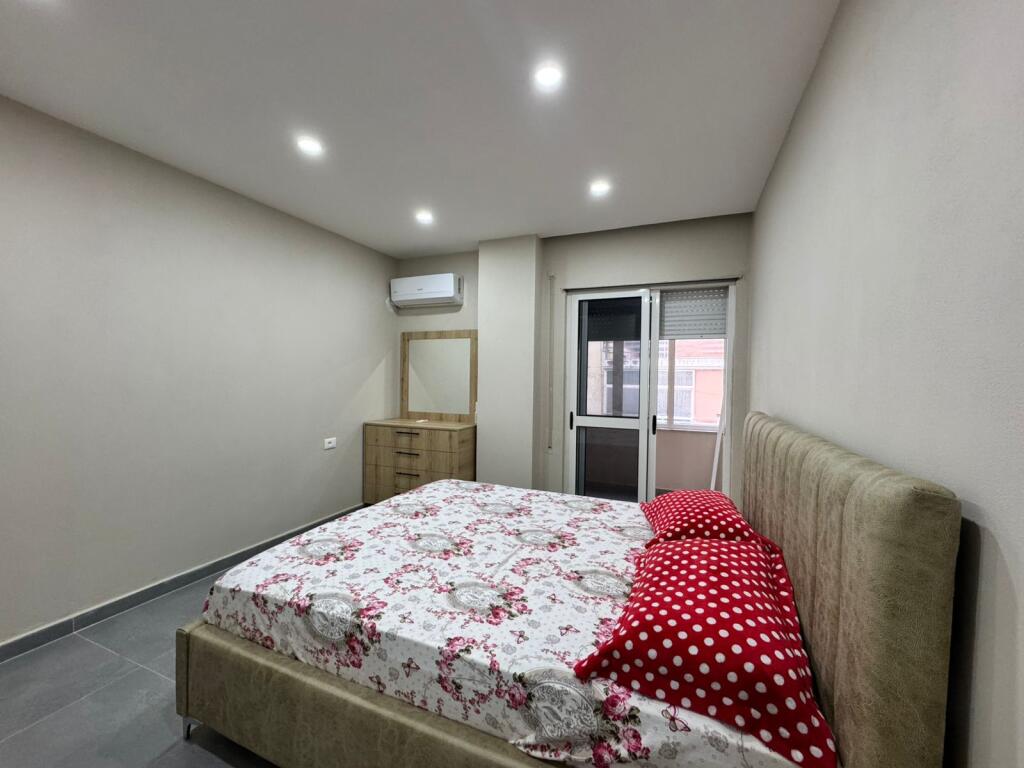 Apartament me qera ne plazh hekurudha