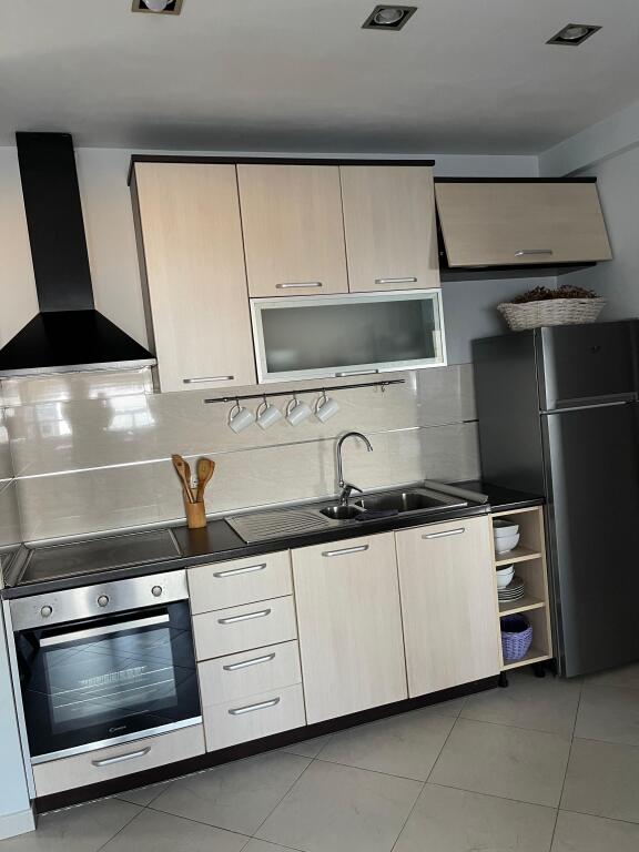 Appartamento 1+1 in affitto a Shkembi i Kavajes