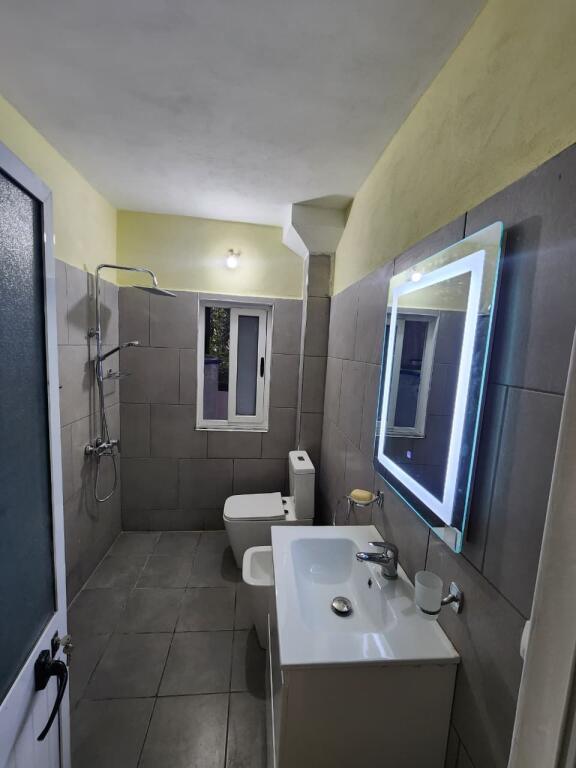 Apartment 1+1 for sale ( 📍QSUT Bajram Curri School ) 🔥 (53.6m2), new air conditioner ✨ 2nd floor, Price: 95,000€