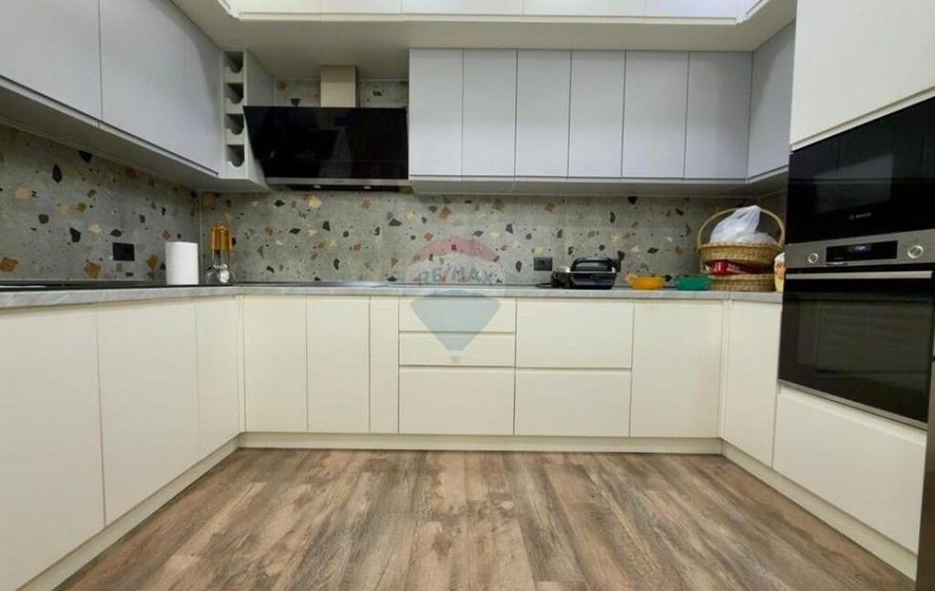 Appartamento 2+1 - In Vendita - Profarma, Tirana!!! ID: 530181047-553