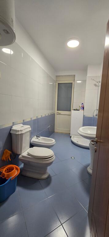 AMBIENT PER ZYRA, Rruga e Kavajes‼️