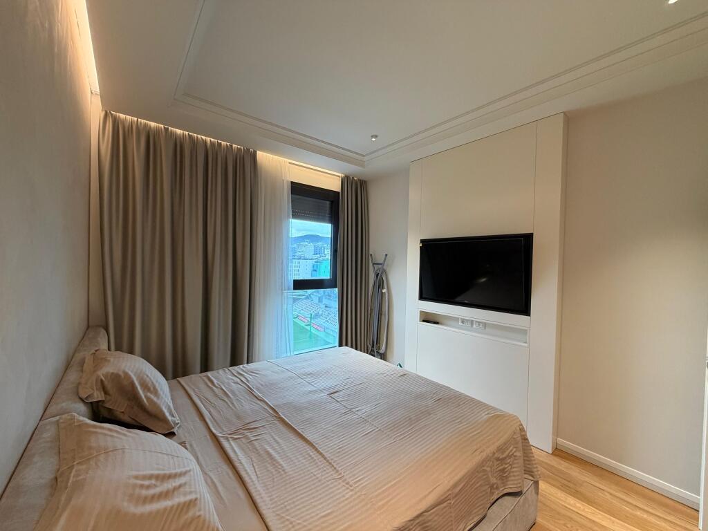 Apartment 3+1+2 with parking space for sale Pallati Orion, Rruga e Kosovarëve