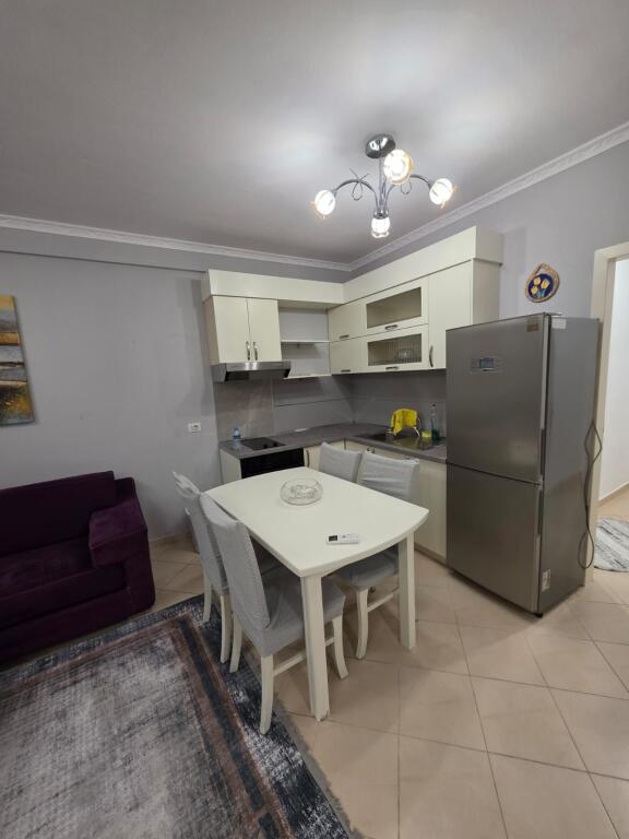 Apartment 2+1 for rent in Yzberisht opposite Grand Gallery