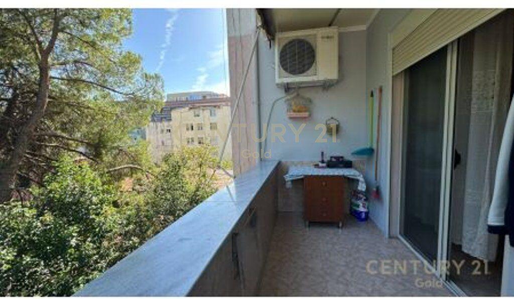 LARGE APARTMENT 2+1+2 + 2 BALCONIES AT THE FORMER LAST STATION OF NEW TIRANA !