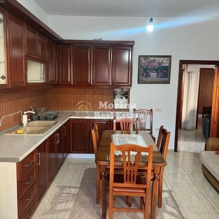 Qera | Shtëpi private 2 + 1 | Don Bosko | 600 €/muaj