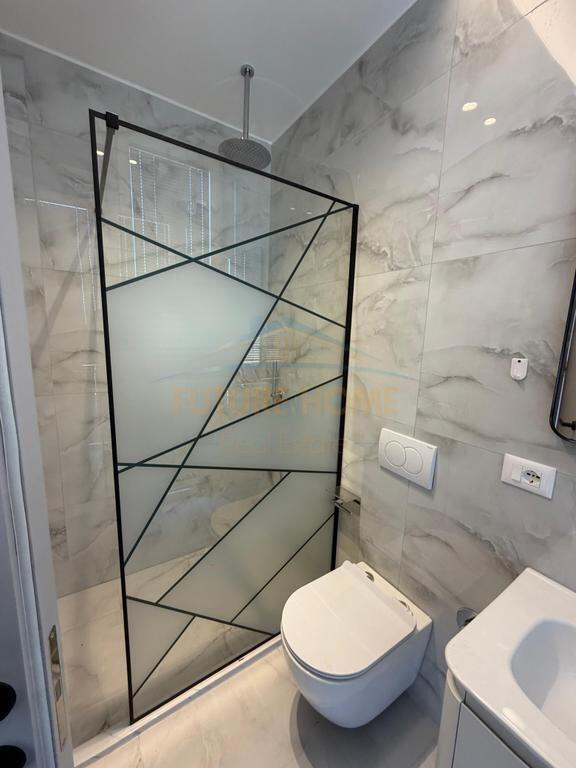 Rent, Apartment 2+1+2, Galeria, Barrikadave Street, Tirana.