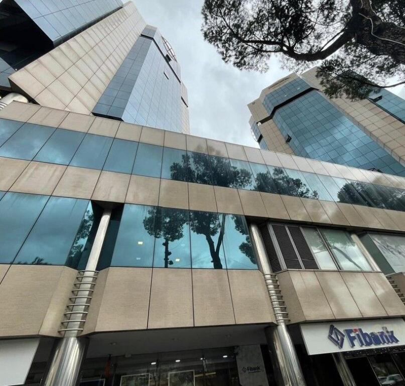 Ofrojme zyre per qira tek Kullat Binjake