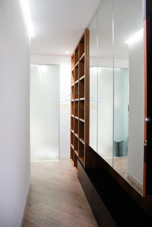 Shitet, Apartament 2+1+2, Selvia, Tiranë.