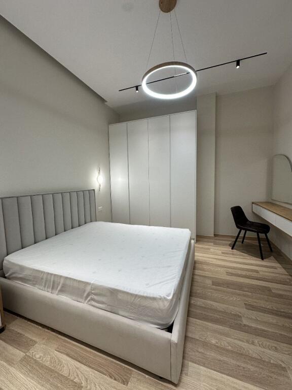 🏢Don Bosko,prane Supermarket Spar,jepet me qera apartament ,2+1,i mobiluar 60,000Leke