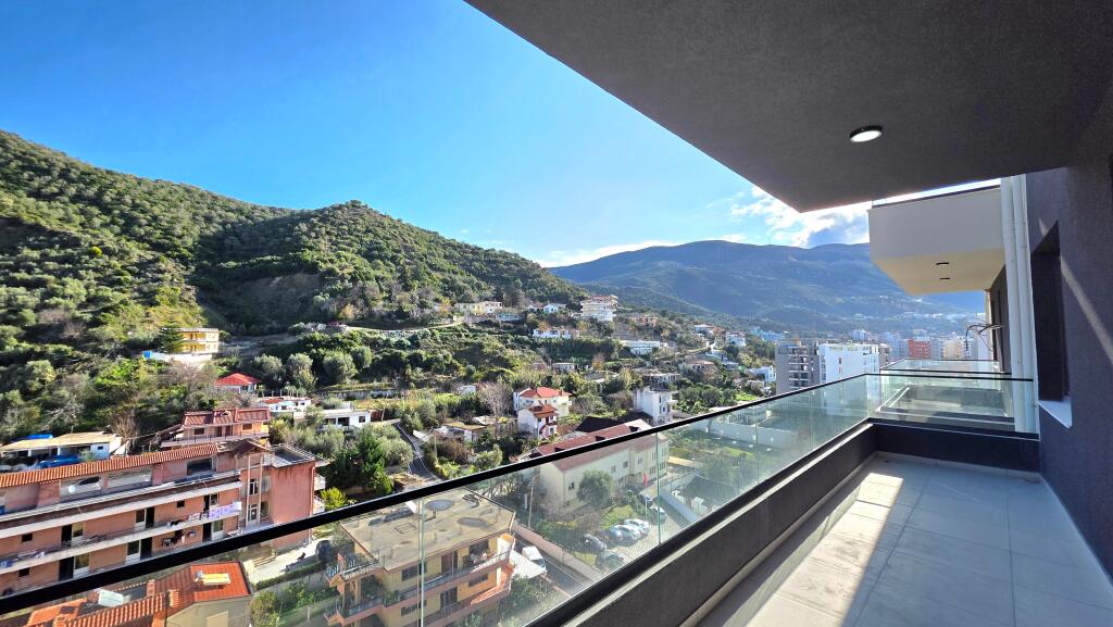 Apartament 1+1 në shitje në Lungomare, Vlorë