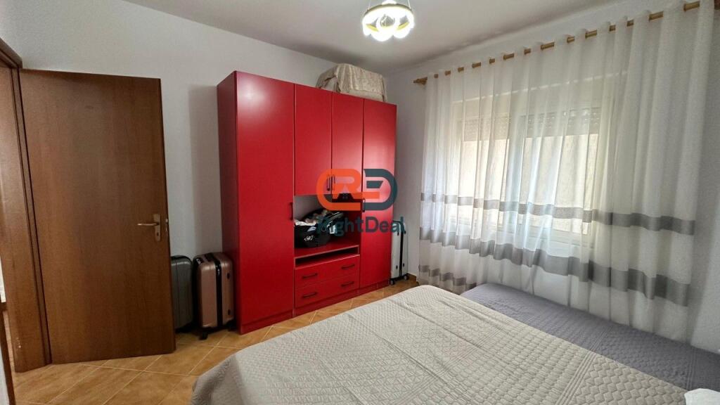 Ne Durres ,Prane Hotel Dolce Vita, Shitet Apartament 1+1, Shume Prane Detit !!