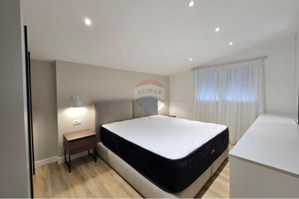 Duplex for sale Near the Dry Lake