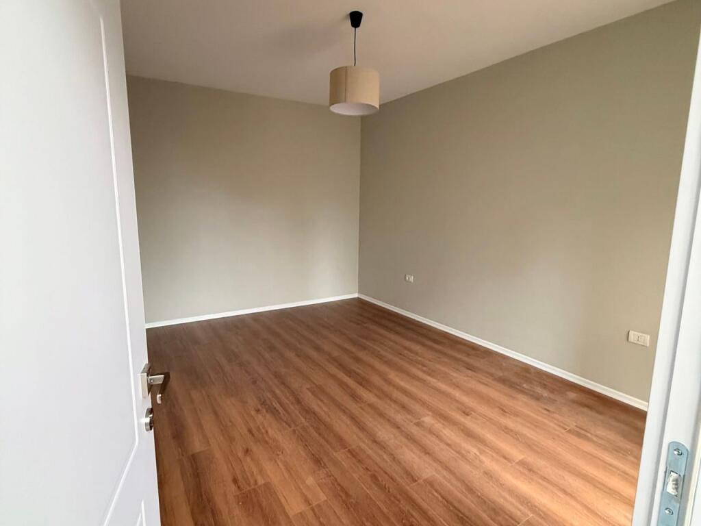 For rent 1+1 office opposite the Tirana Court