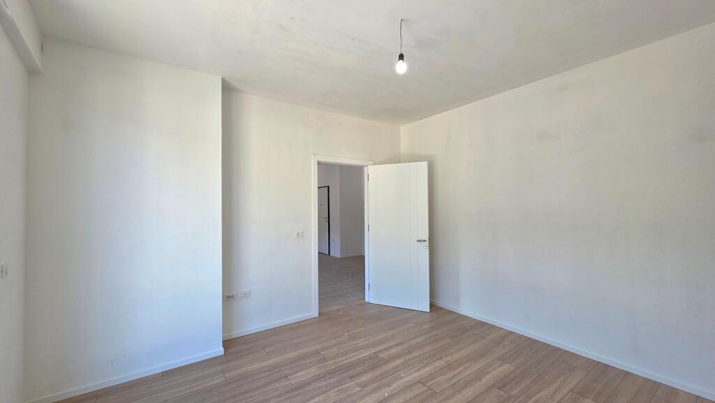 Apartament 1+1 në shitje në Lungomare, Vlorë