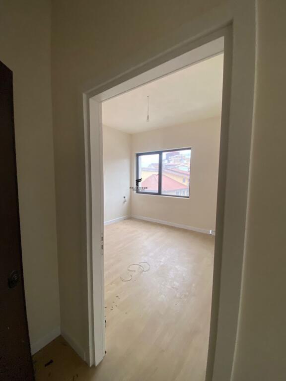 UFFICIO IN AFFITTO 115 M2 VASIL SHANTO 110.000 LEKE