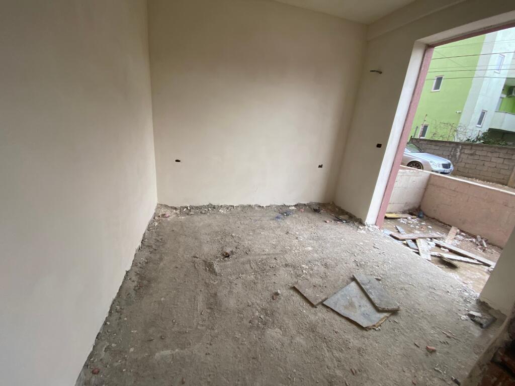 2+1 with veranda paskuqan, price 112000 euro