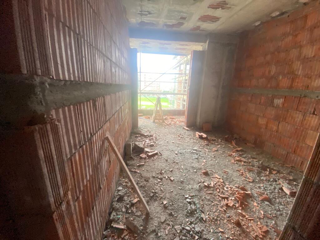 2+1, finished Paskuqan at Belfiore, 120,000 euros