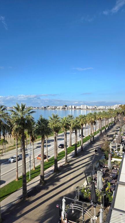 Apartment 2+1 for rent in Lungomare