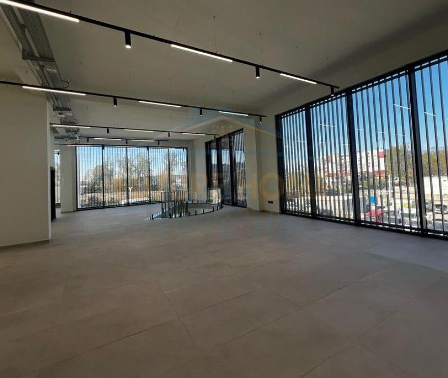 Affitto, Edificio Commerciale Multifunzionale, Mëzez, Tirana.