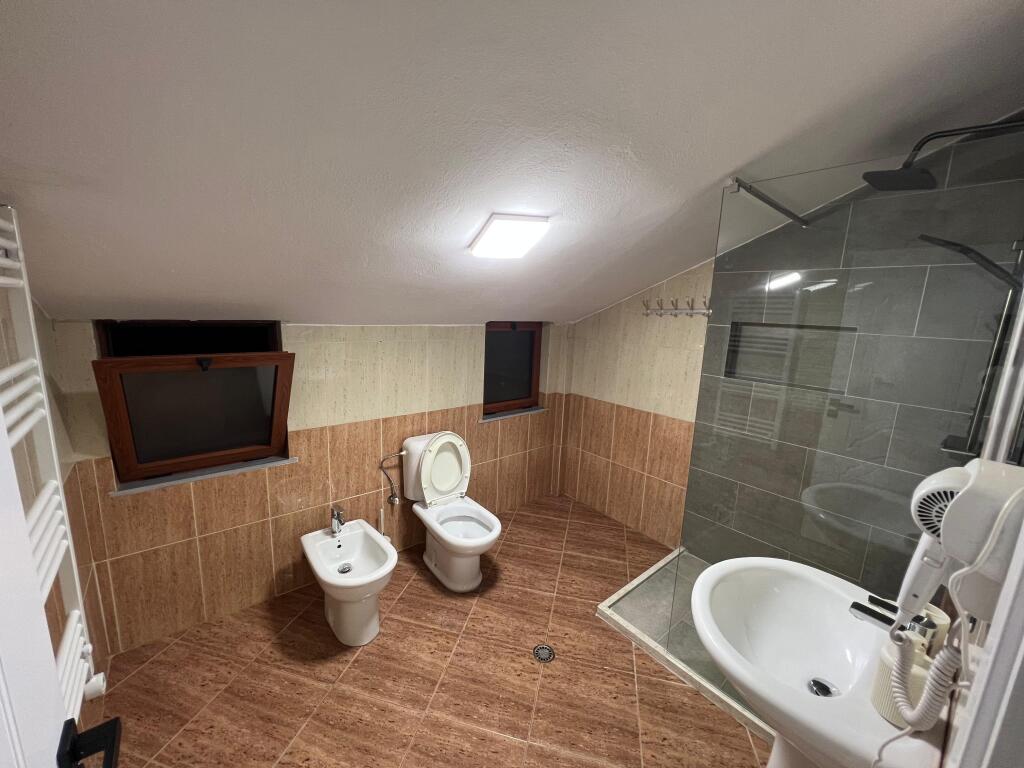 Apartament me qera 2+1 ish Parku
