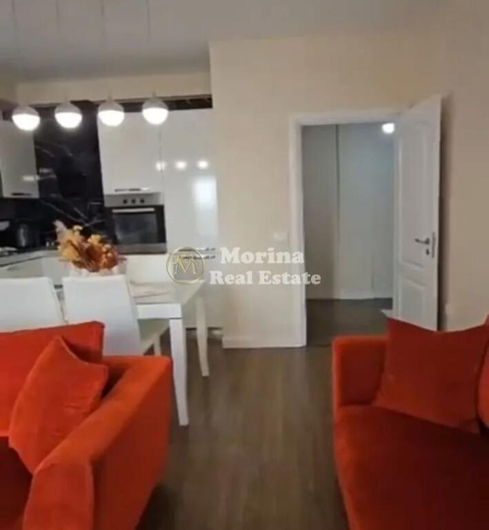 Sale | Apartment and parking, 2 + 1 | Rruga e Dibrës | 211150 €