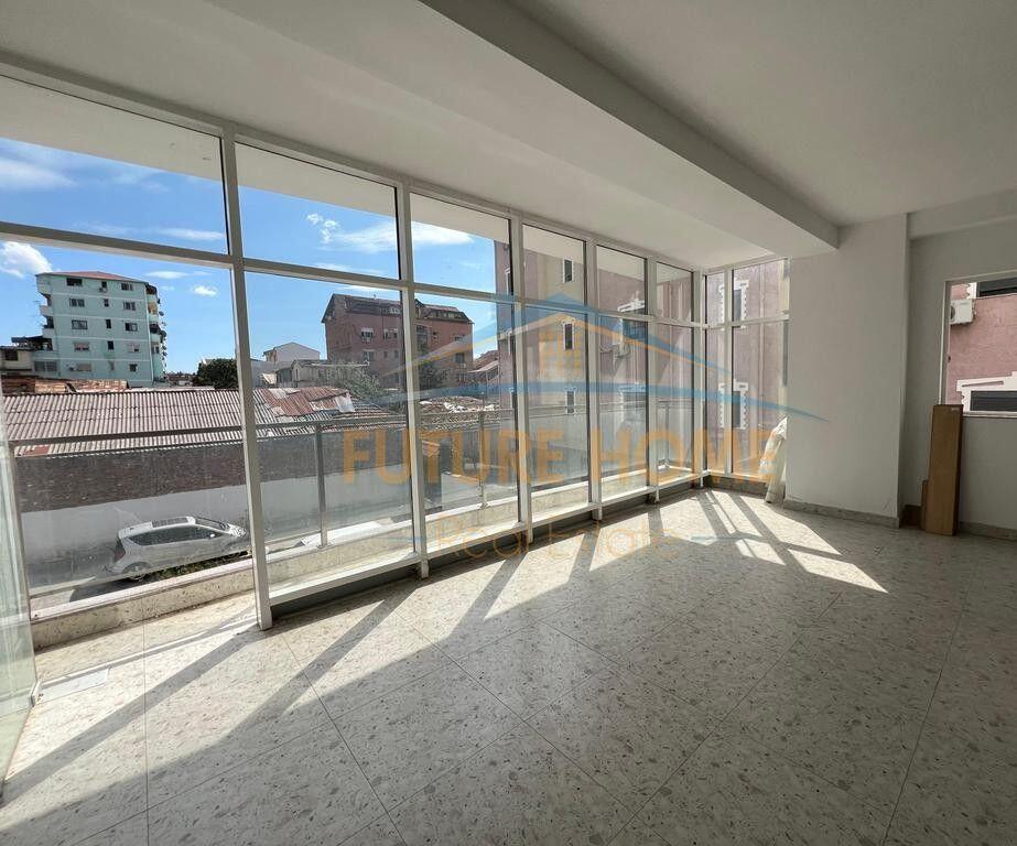 Affitto, Locale, Via di Dibra