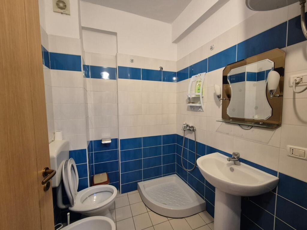 💥 SHITET OKAZION : Apartament 1+1&amp; Bllk. 📍Orikum - Rr. E Dukatit (65,000€) S. 65.85 | Kati 5 | Ultra Pamje nga Deti 🌊